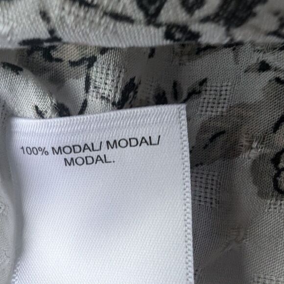 Lucky Brand floral peplum blouse size L - Picture 5 of 8